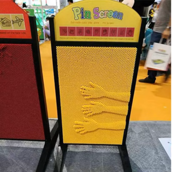 Pin Art Mini — інтерактивна панель — фото 3