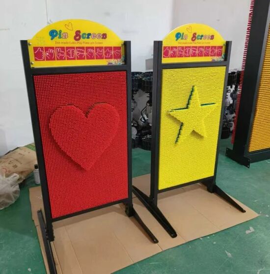 Pin Art Mini — інтерактивна панель — фото 2