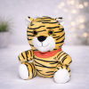 М’яка іграшка “Маленький тигр з шарфом” 7 дюймів — фото 2